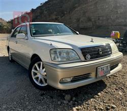 تۆیۆتا کراون